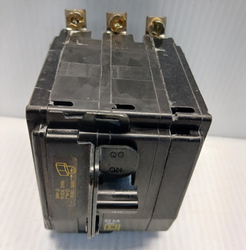 New square amp - square, d